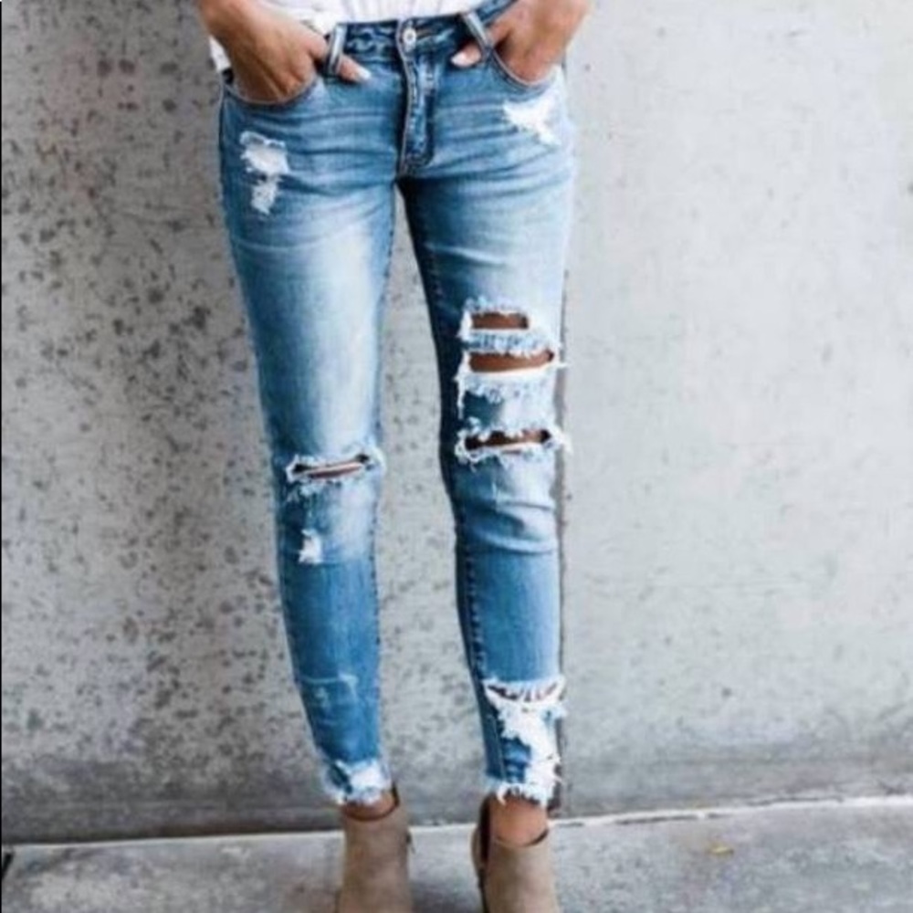 KanCan distressed jeans